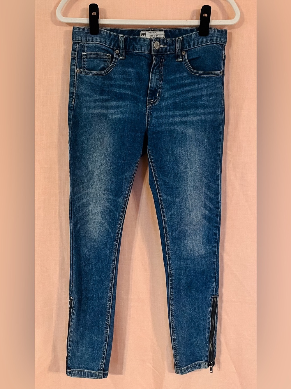 Free People Mid Rise Dark Blue Ankle Skinny Jeans with Ankle Zippers